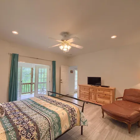 Rr 9740 Guadalupe River Rock Retreat